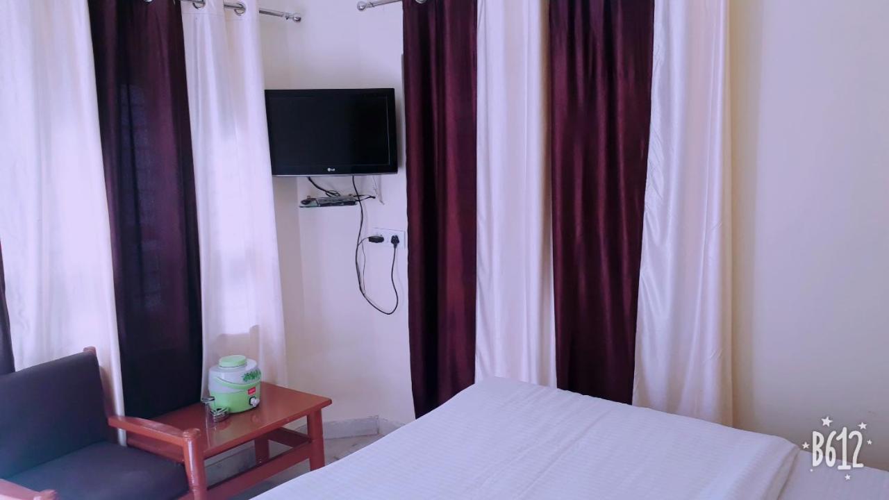 Paradise Hotel For Couples Mount Abu Exterior foto