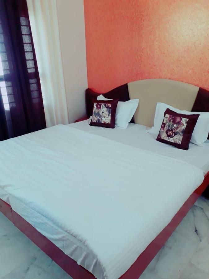 Paradise Hotel For Couples Mount Abu Exterior foto